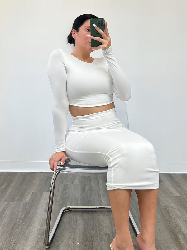 2 PIECE OFFF WHITE SHORT SET - SITNPRETTY BOUTIQUE LLC