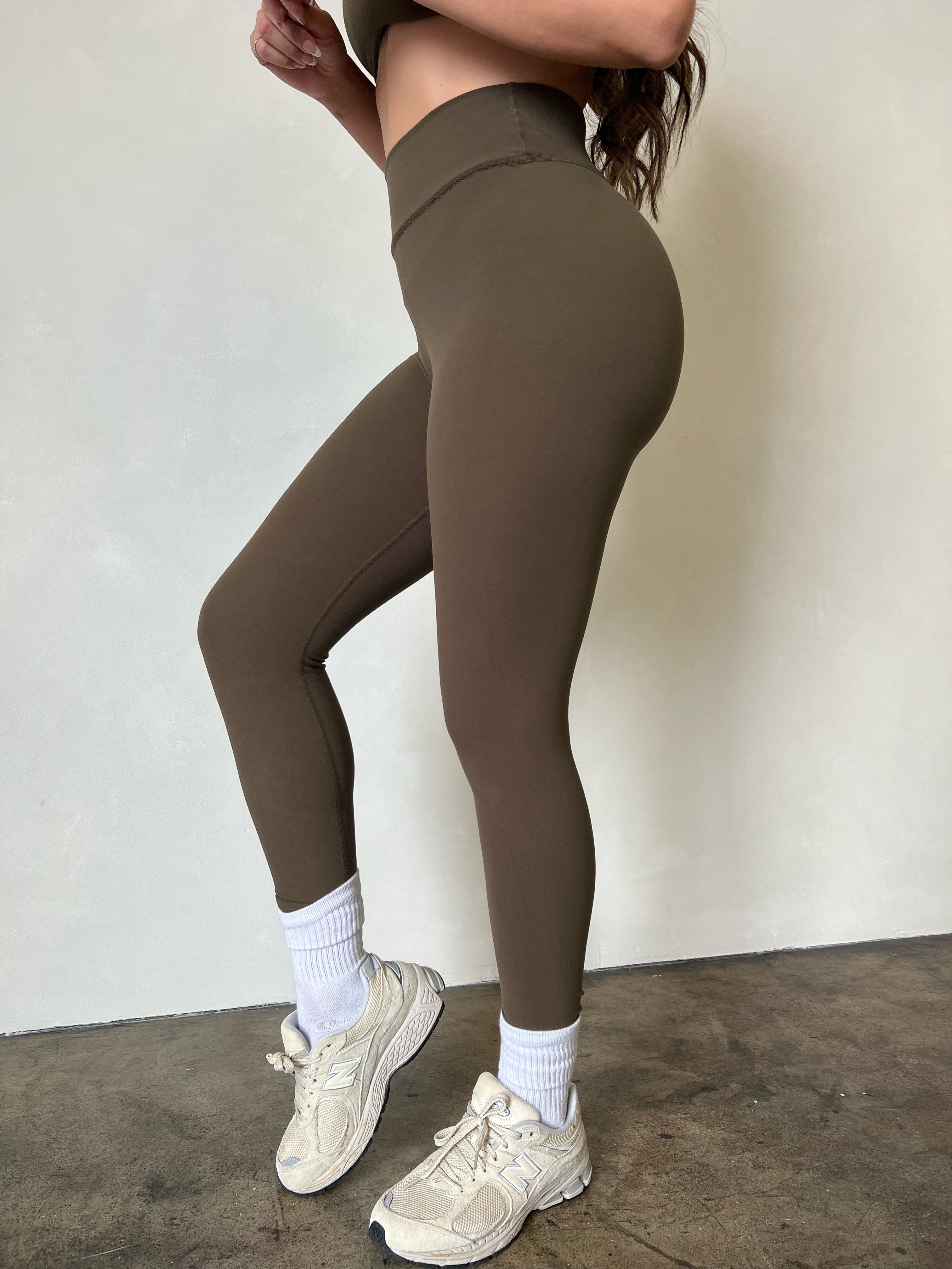 100% Polyester Casual Wear Women Olive Green Yoga Tights at Rs 400 in  Bengaluru
