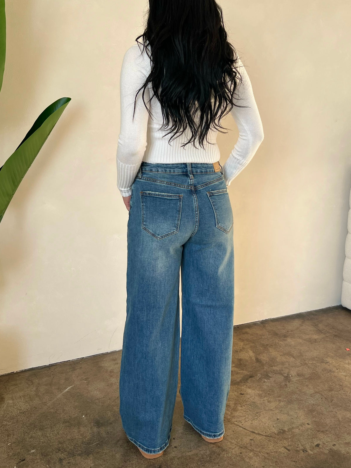 Hannah Wide Leg Jeans (Medium Denim)