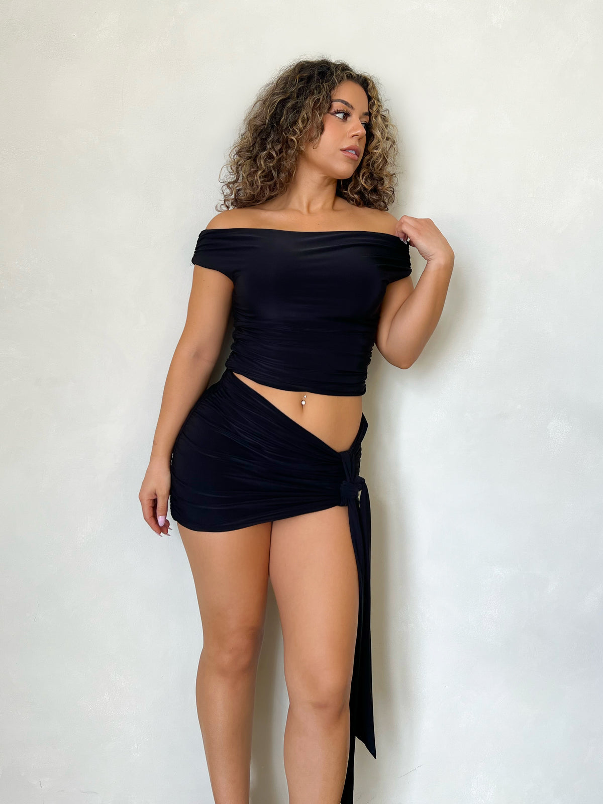 Regina Ruched 2 Piece (Black)