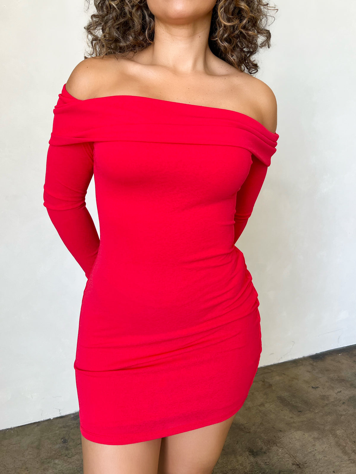 Aliyah Off the Shoulder Dress (Red)
