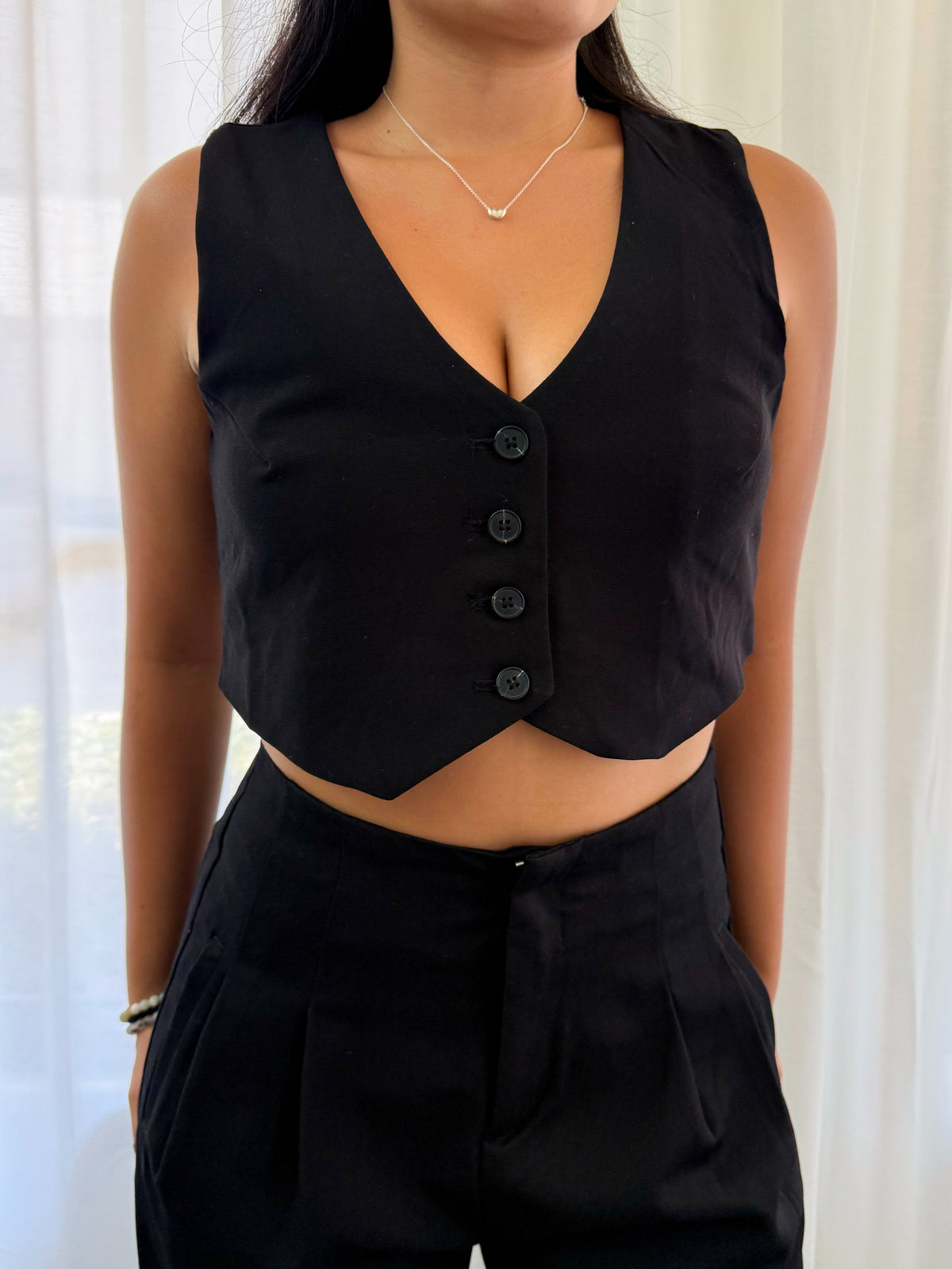 Sandy Vest Top (Black)
