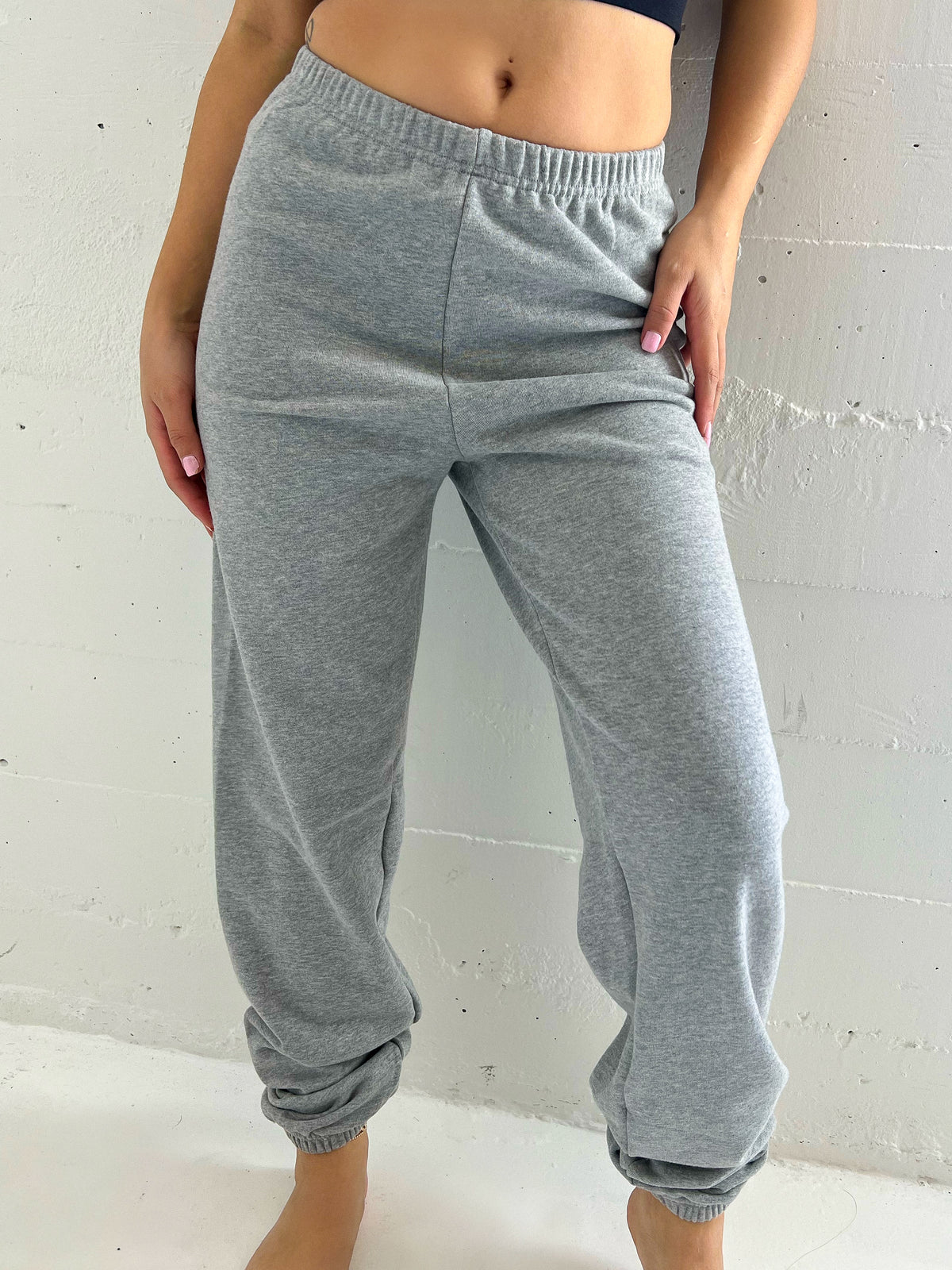 Violet Sweatpants (Grey)