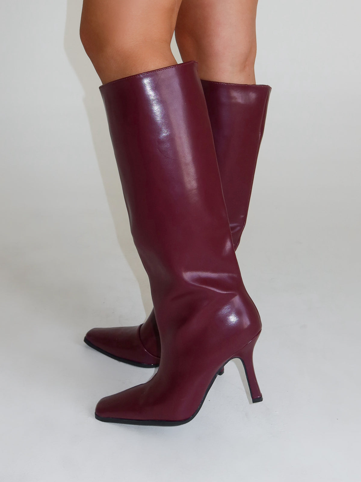 Sandy Boots (Burgundy)