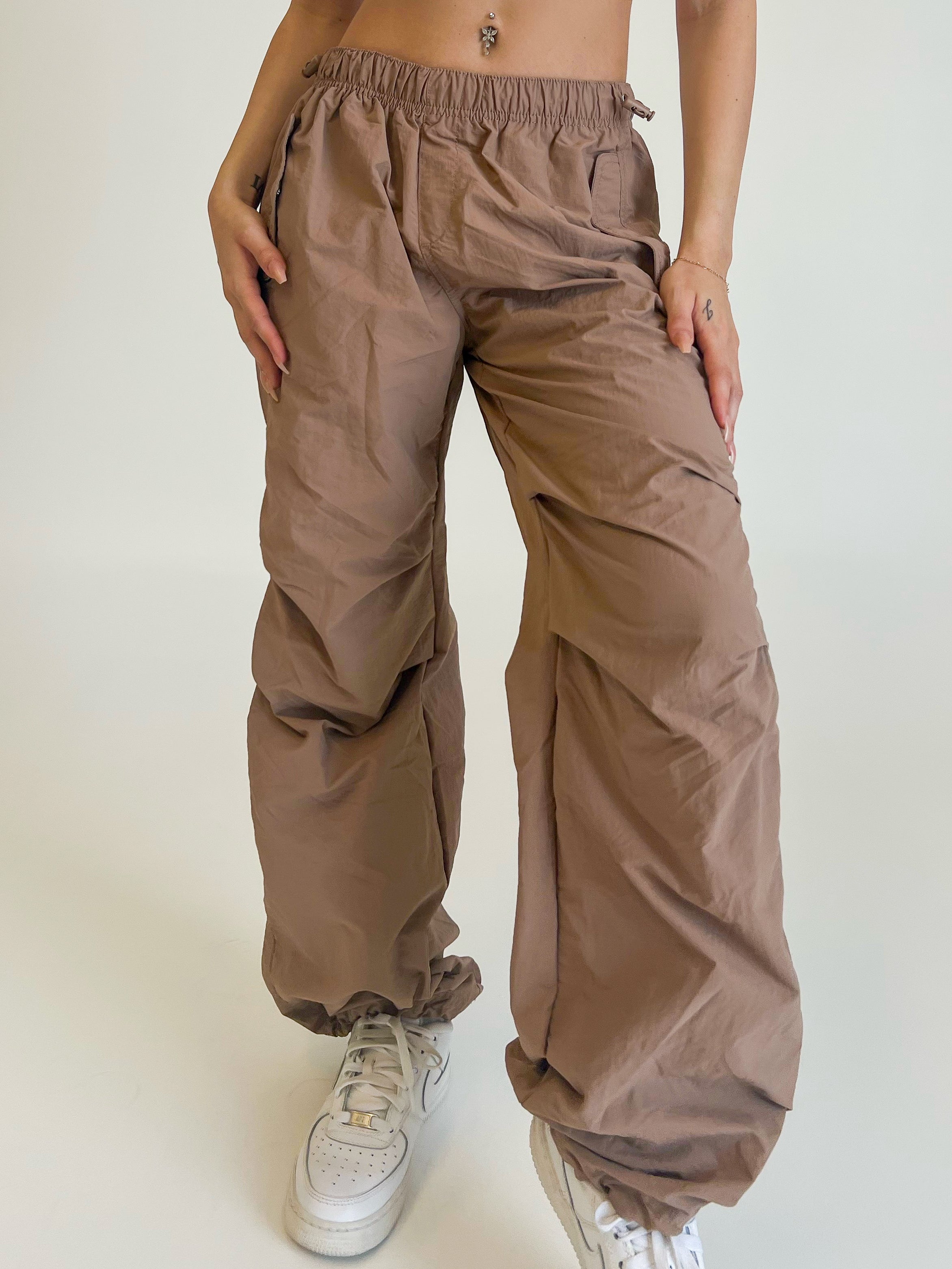 Wide-leg Cargo Pants - Dark taupe - Ladies