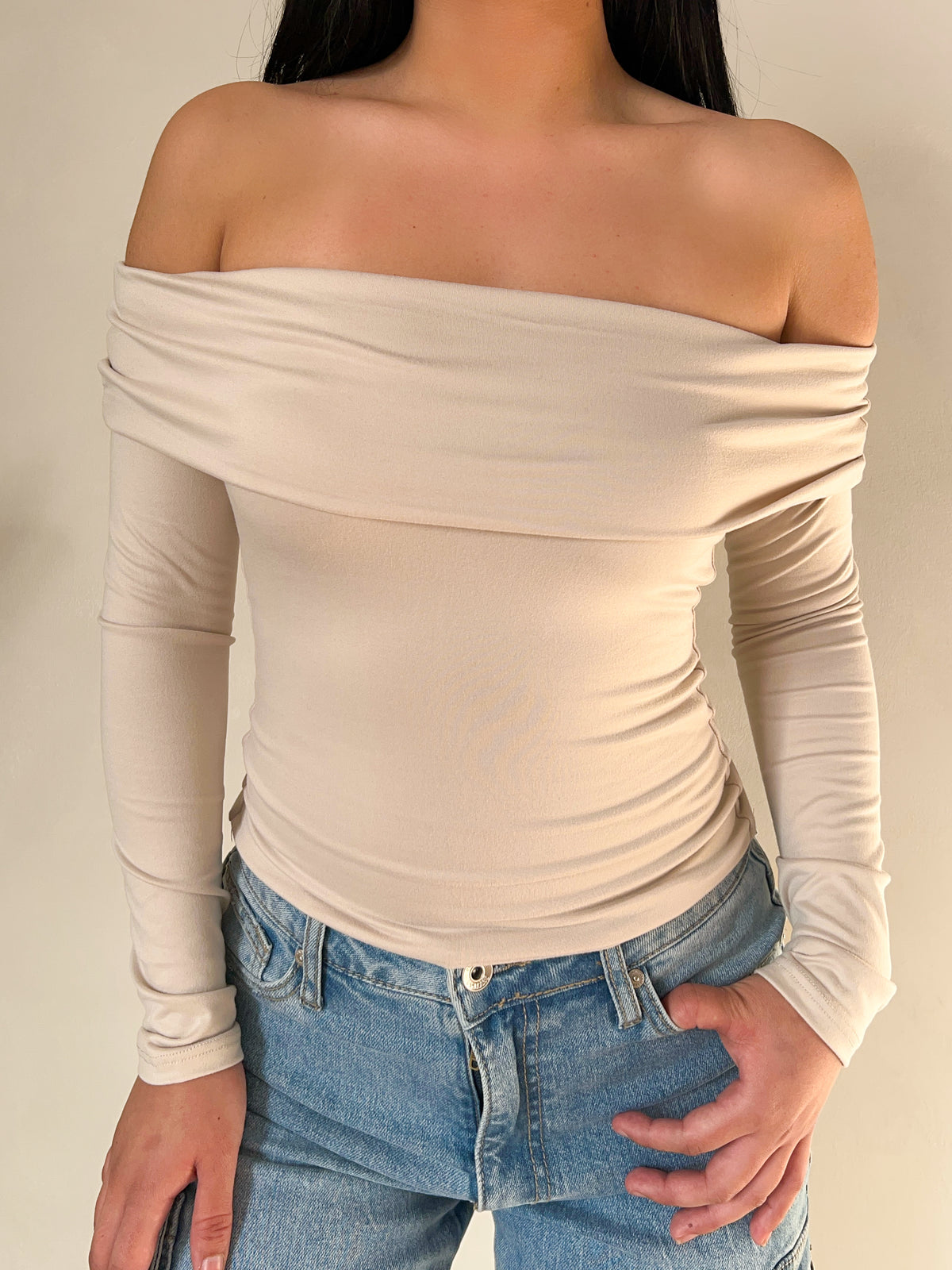 Deyna Off the Shoulder Top (Beige)