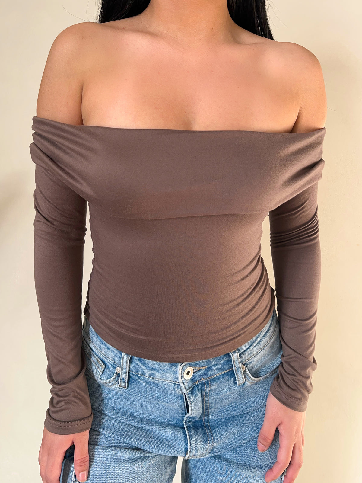 Deyna Off the Shoulder Top (Mocha)