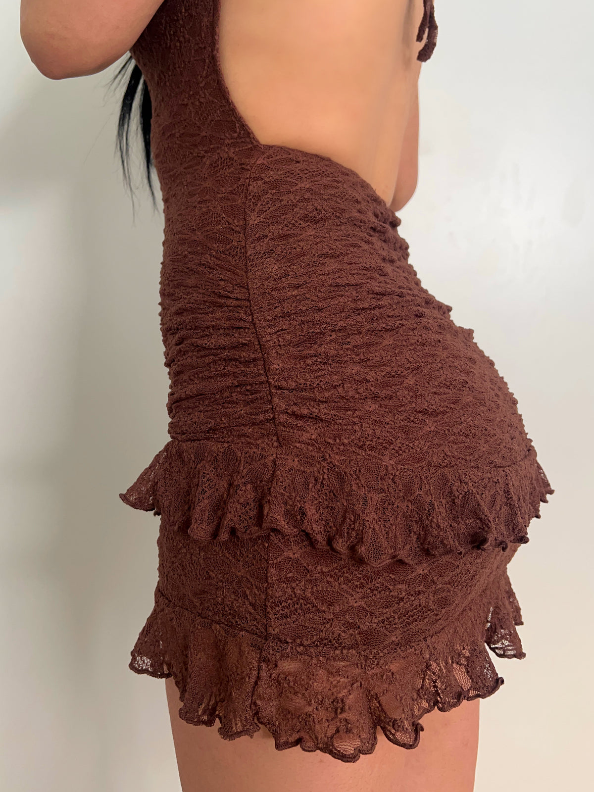 Taylor Lace Ruffle Dress (Brown)