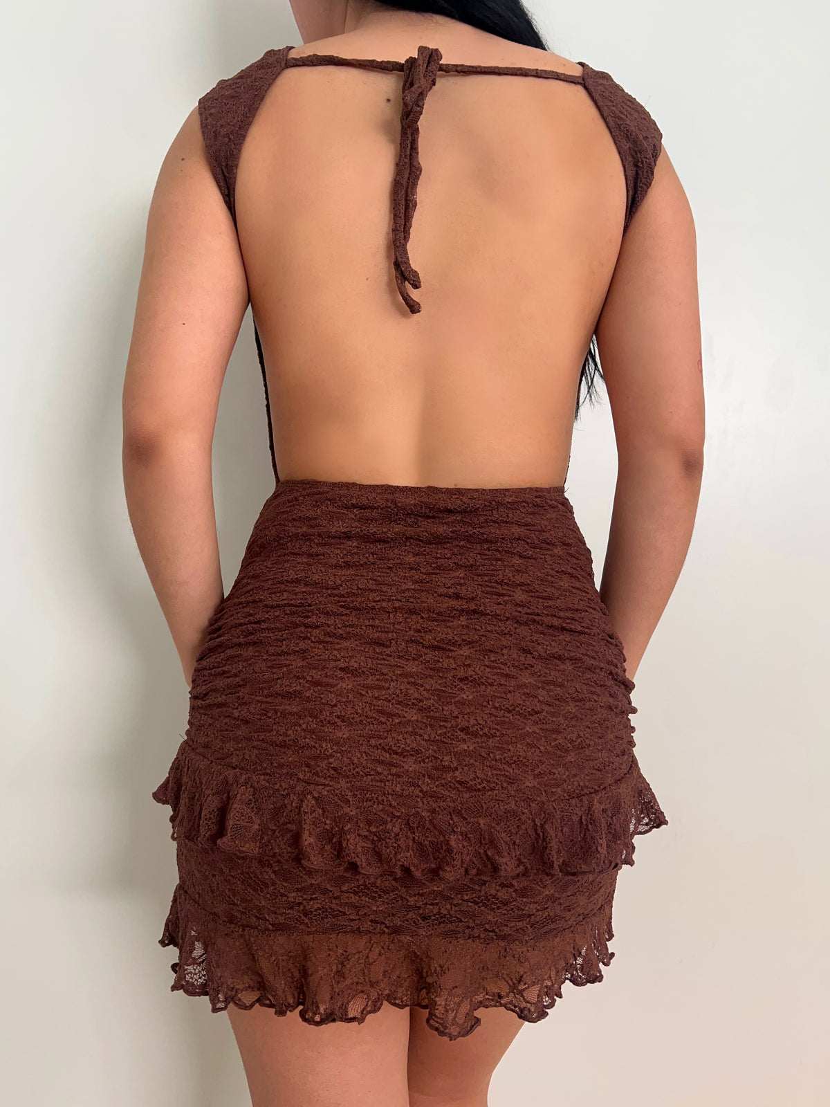 Taylor Lace Ruffle Dress (Brown)