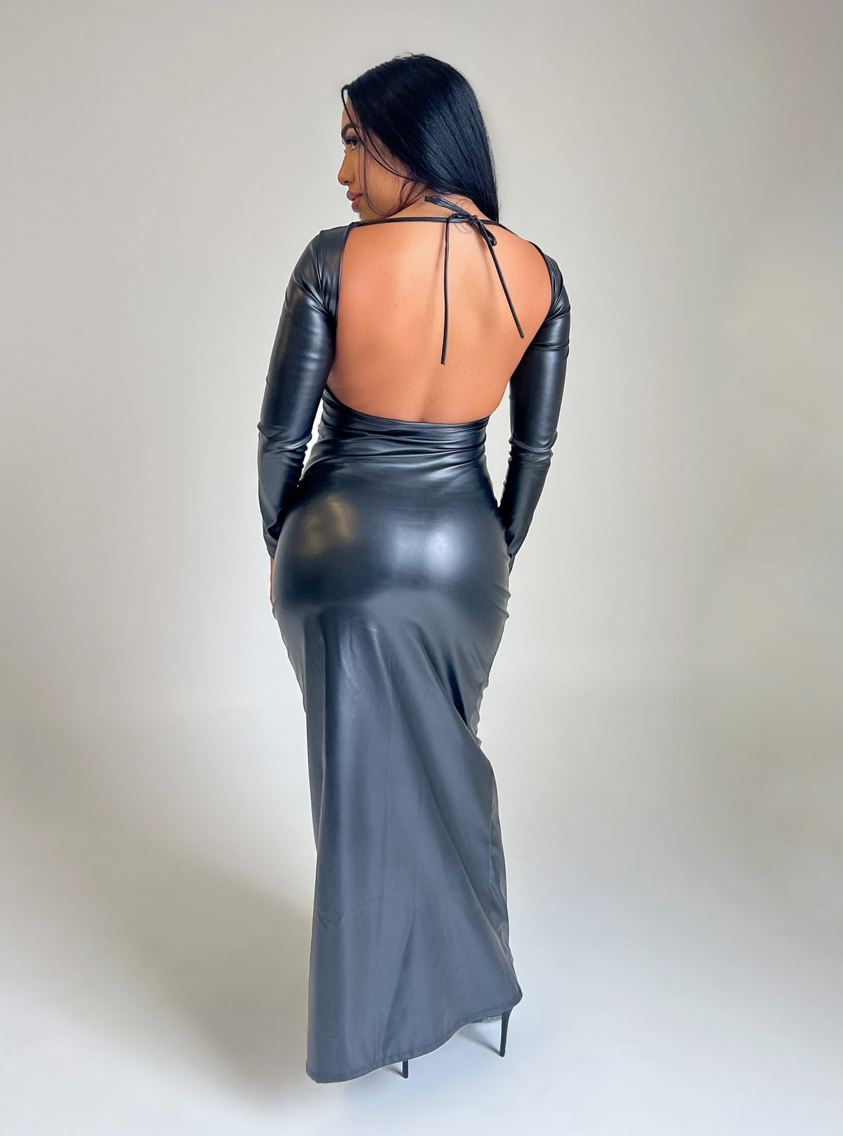 Janelly Backless Dress (Black)