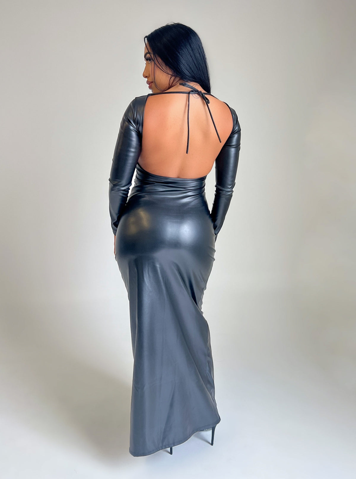 Janelly Backless Dress (Black) - Laura's Boutique, Inc Janelly Backless Dress (Black) - Laura's Boutique, Inc