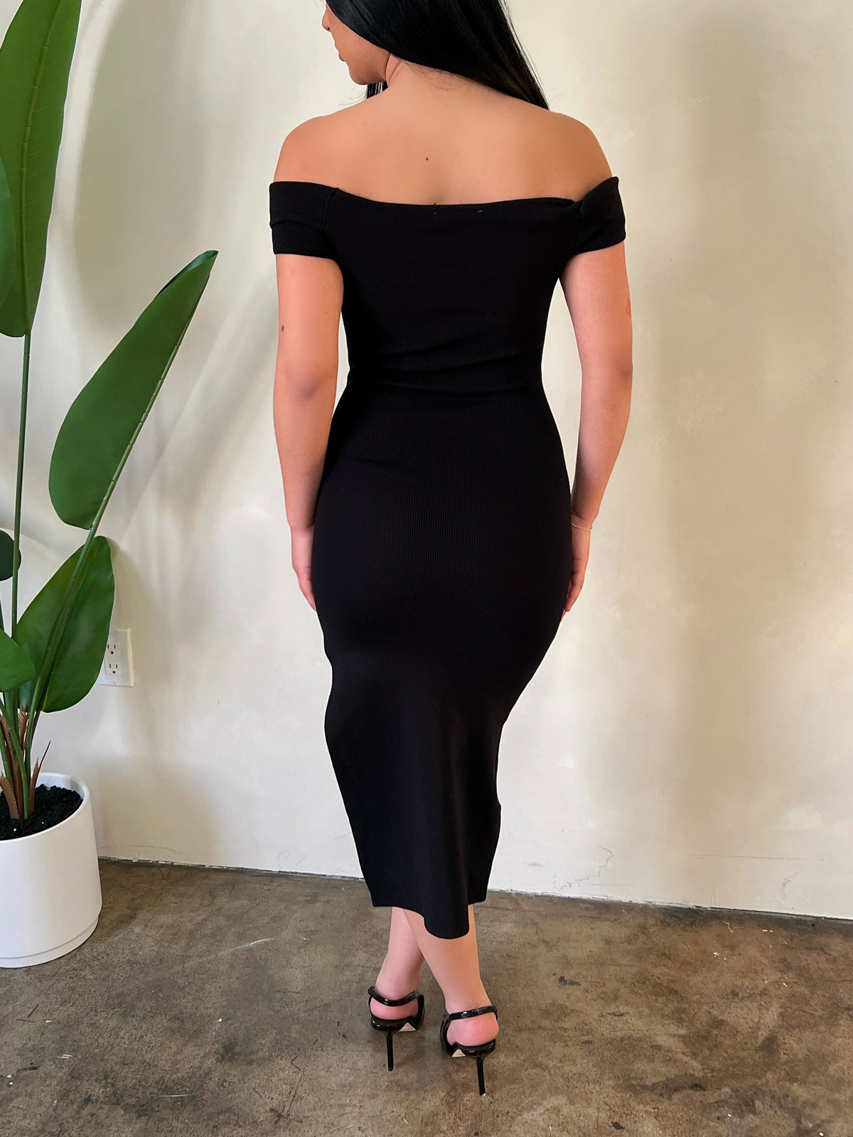 Faith Off The Shoulder Dress (Black)