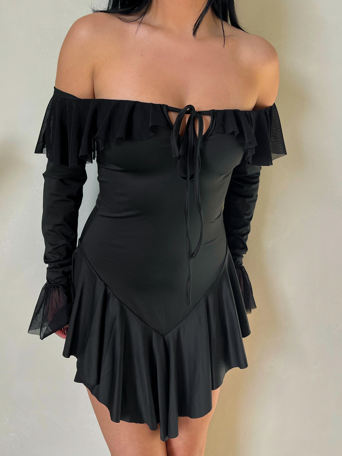 Gina Off The Shoulder Dress (Black)