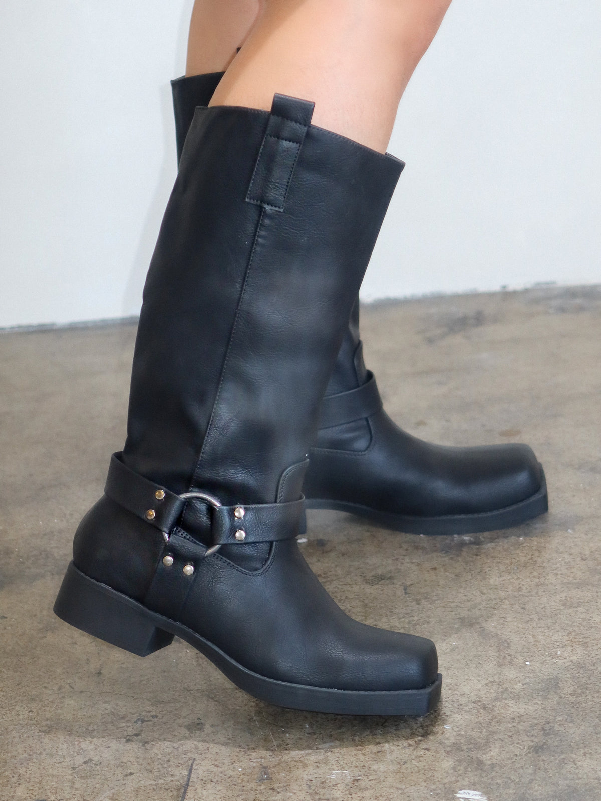 Jaenessa Boots (Black)