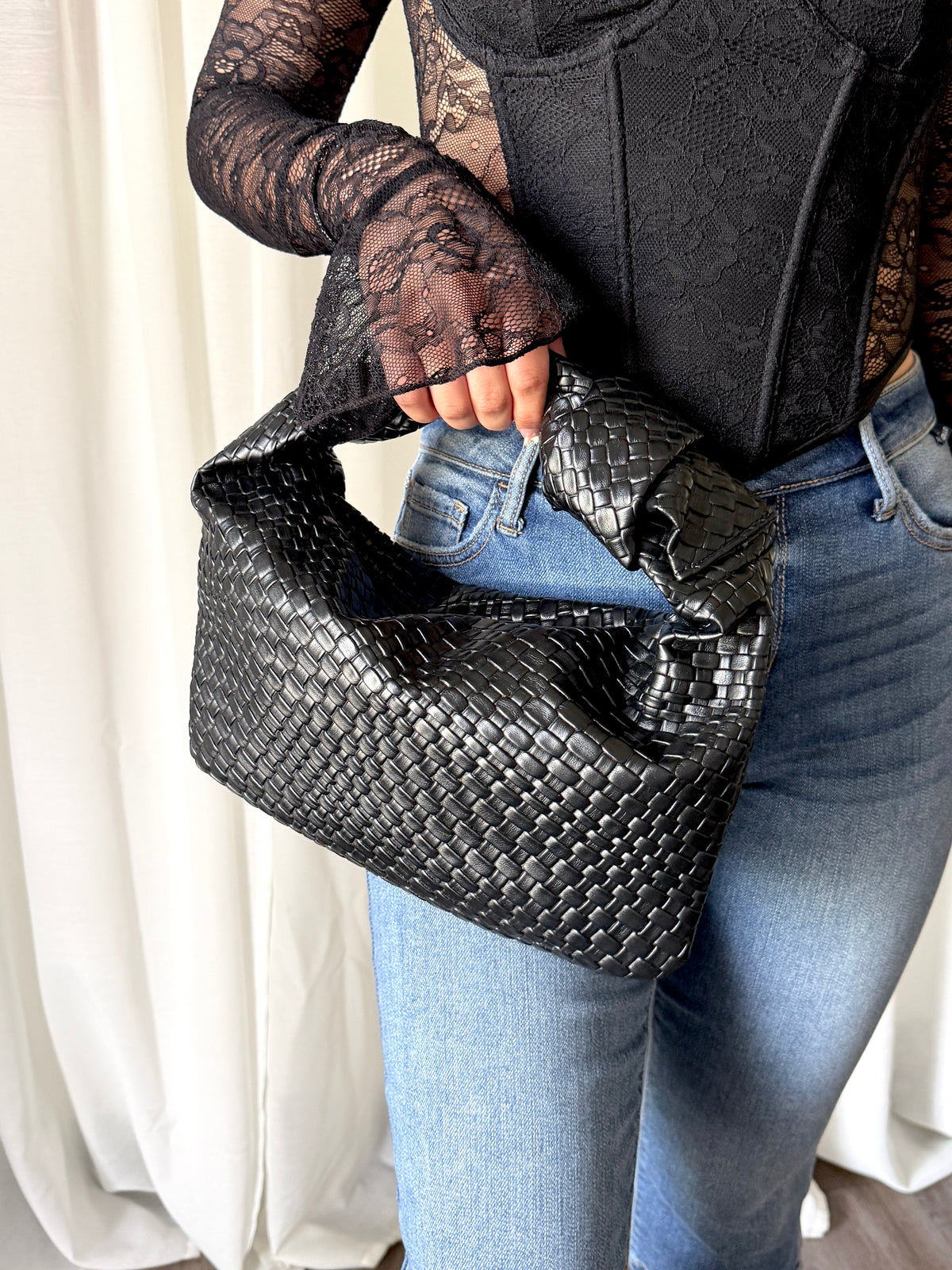 Dayna Knot Bag (Black)