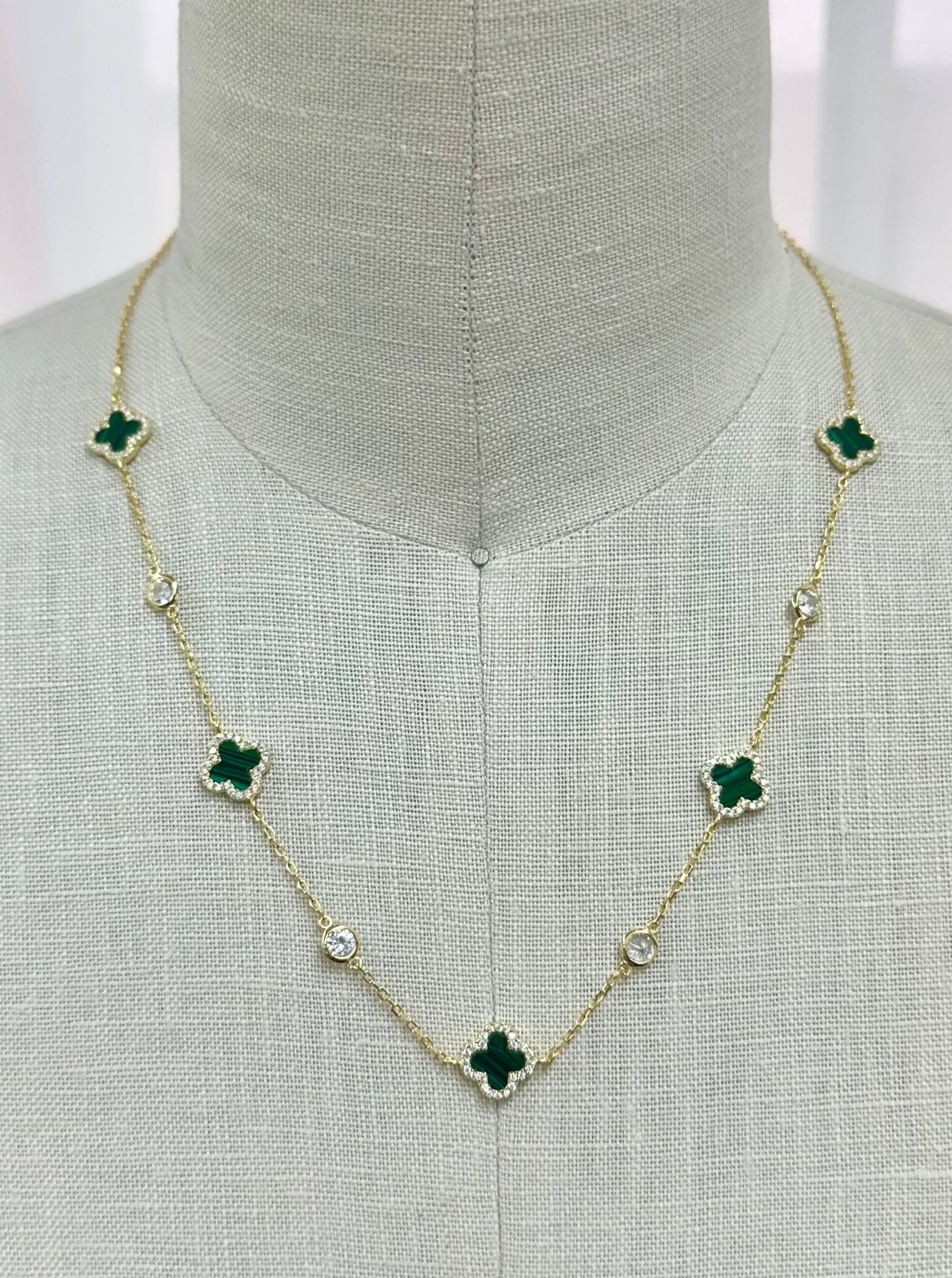 Jackie Clover Necklace (Emerald/Gold) - Laura's Boutique, Inc