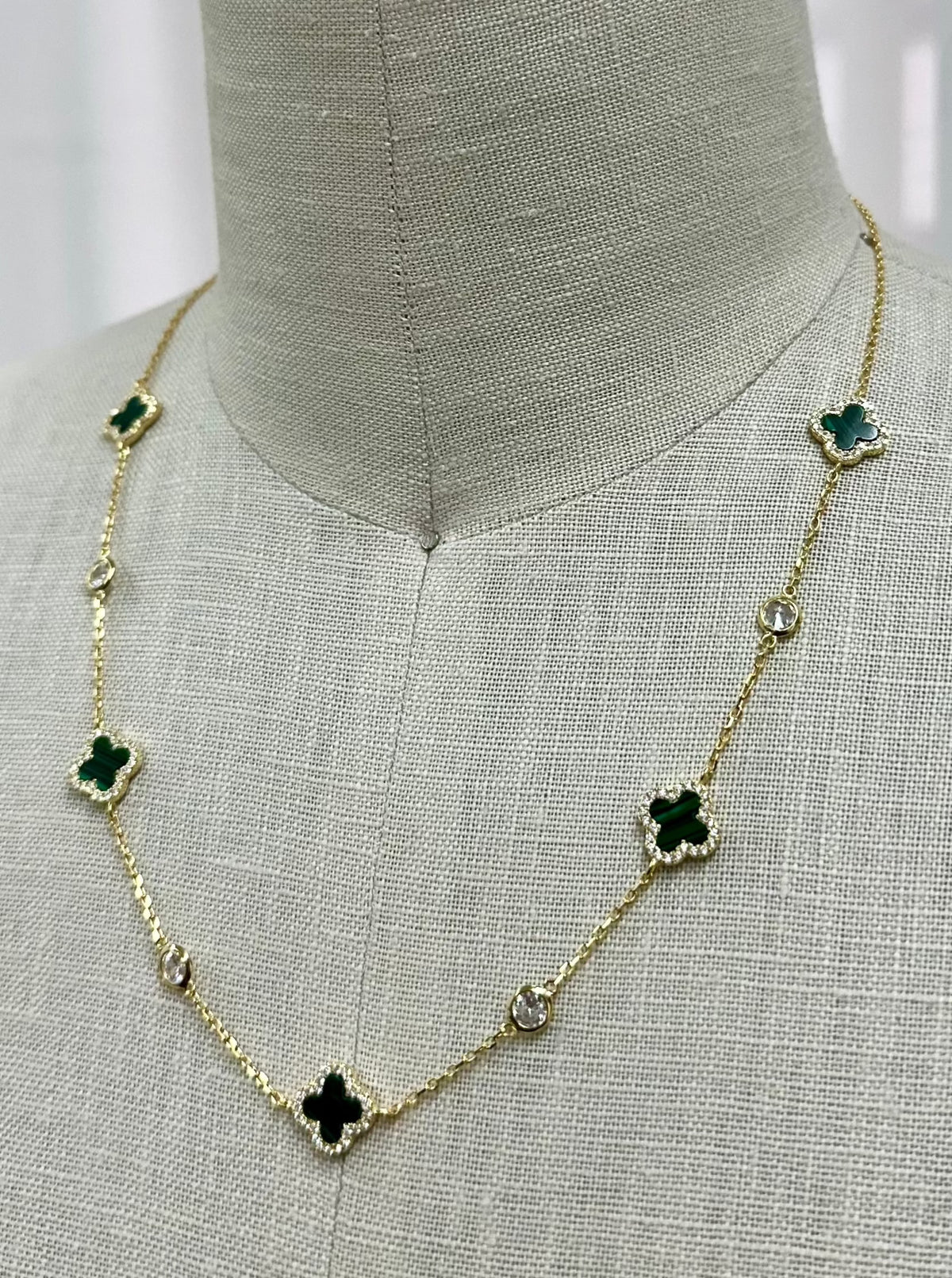 Jackie Clover Necklace (Emerald/Gold)