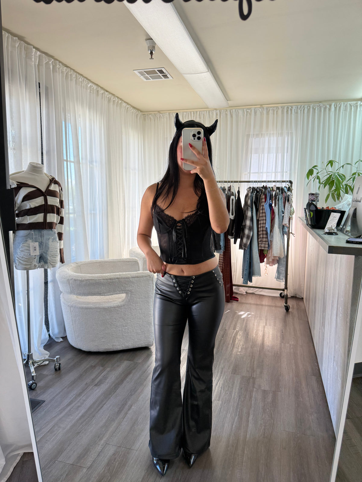 Paola Leather Bottoms (Black)