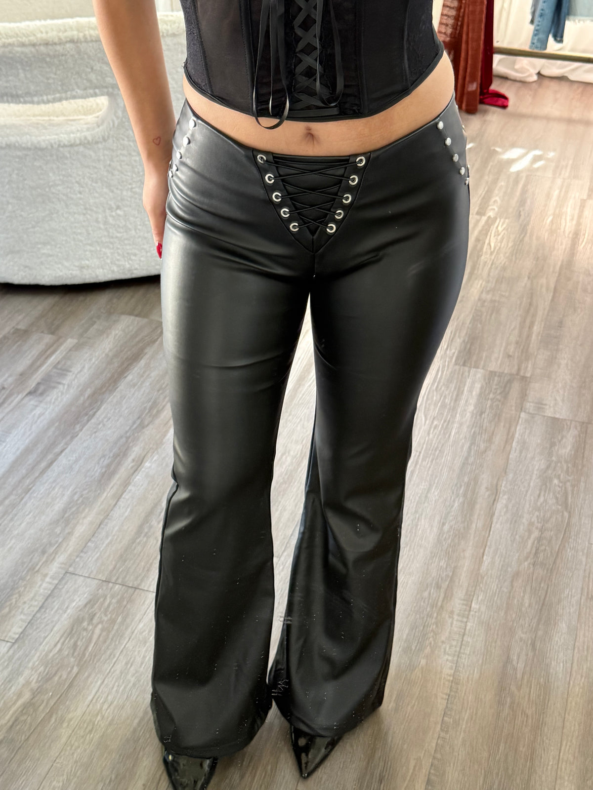 Paola Leather Bottoms (Black)