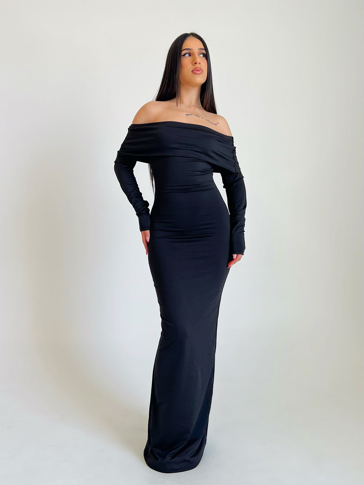 Nylah Off The Shoulder Dress (Black)
