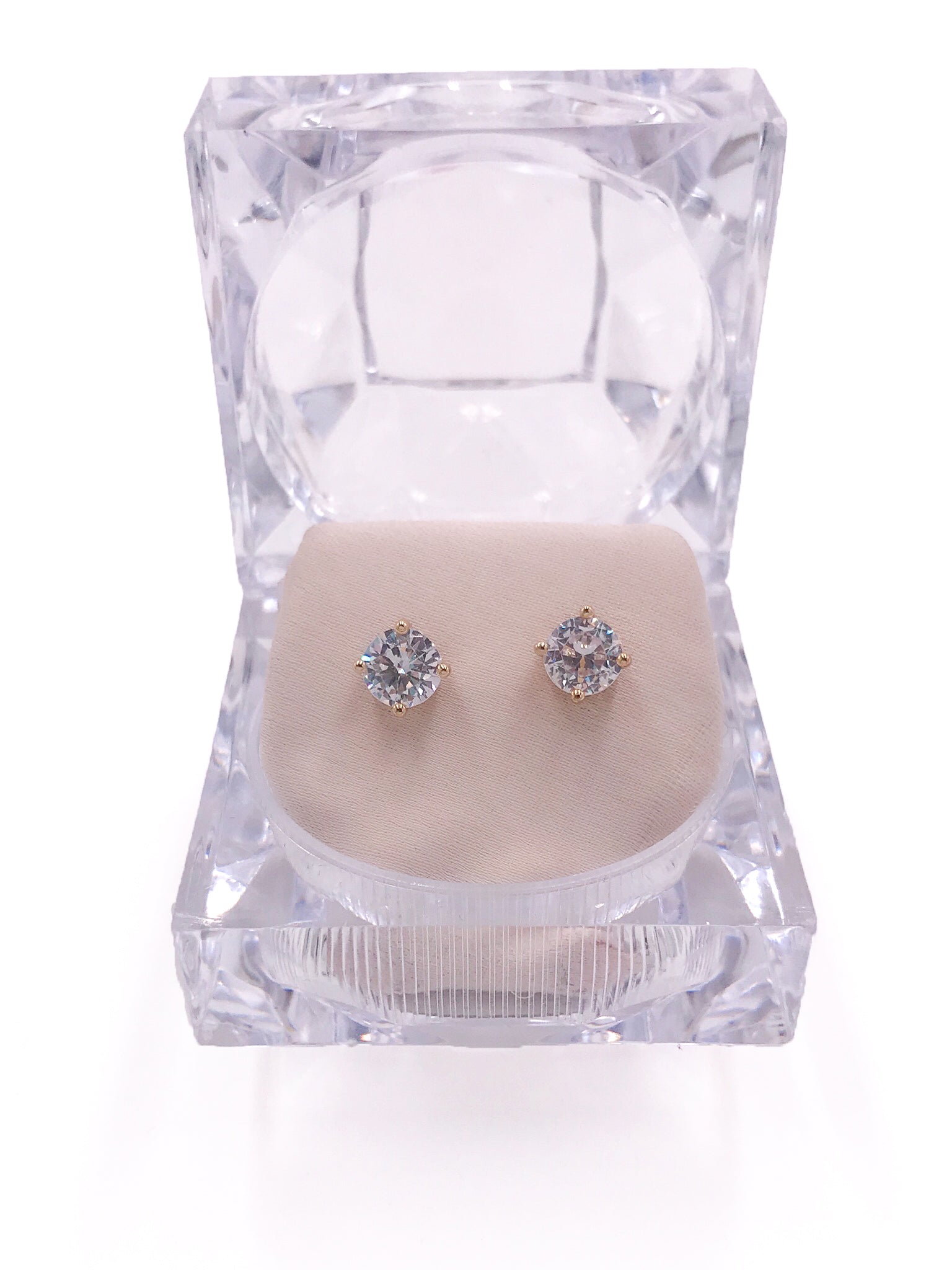 Get the Perfect Blue Diamond Earrings | GLAMIRA.in