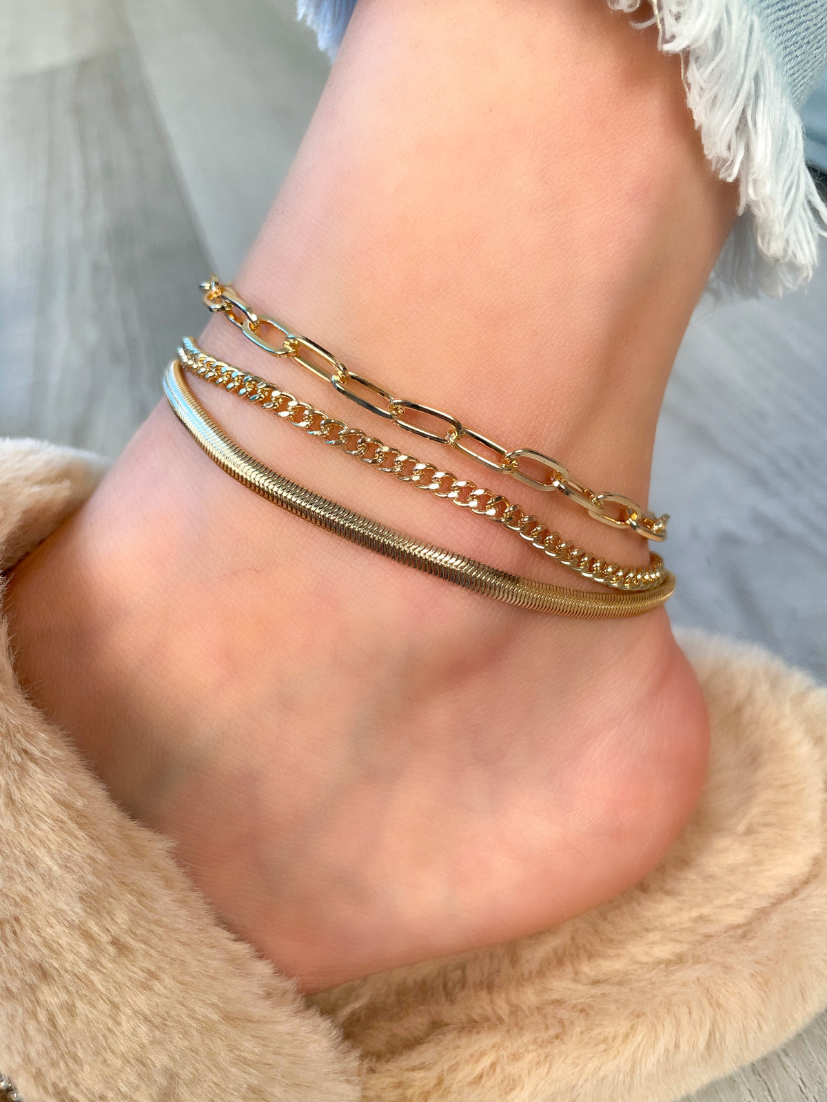 silver tone anklet, adjustabe clip, paper clip, chain link
