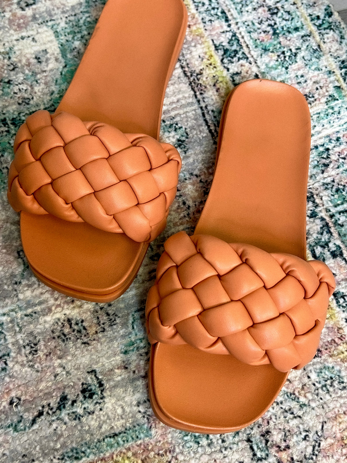 Daylen Sandals (Ash Coral)