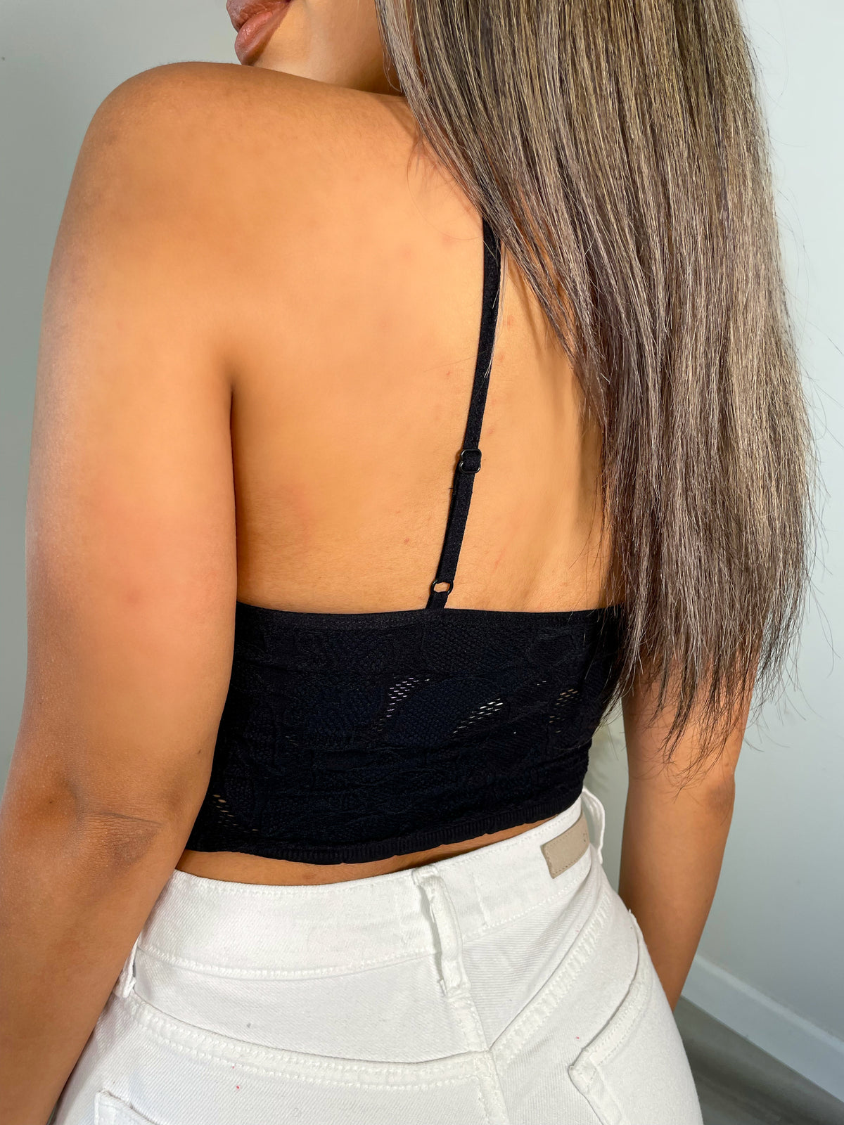 black bralette, cropped, lace, spaghetti straps, adjustable straps, v neck 
