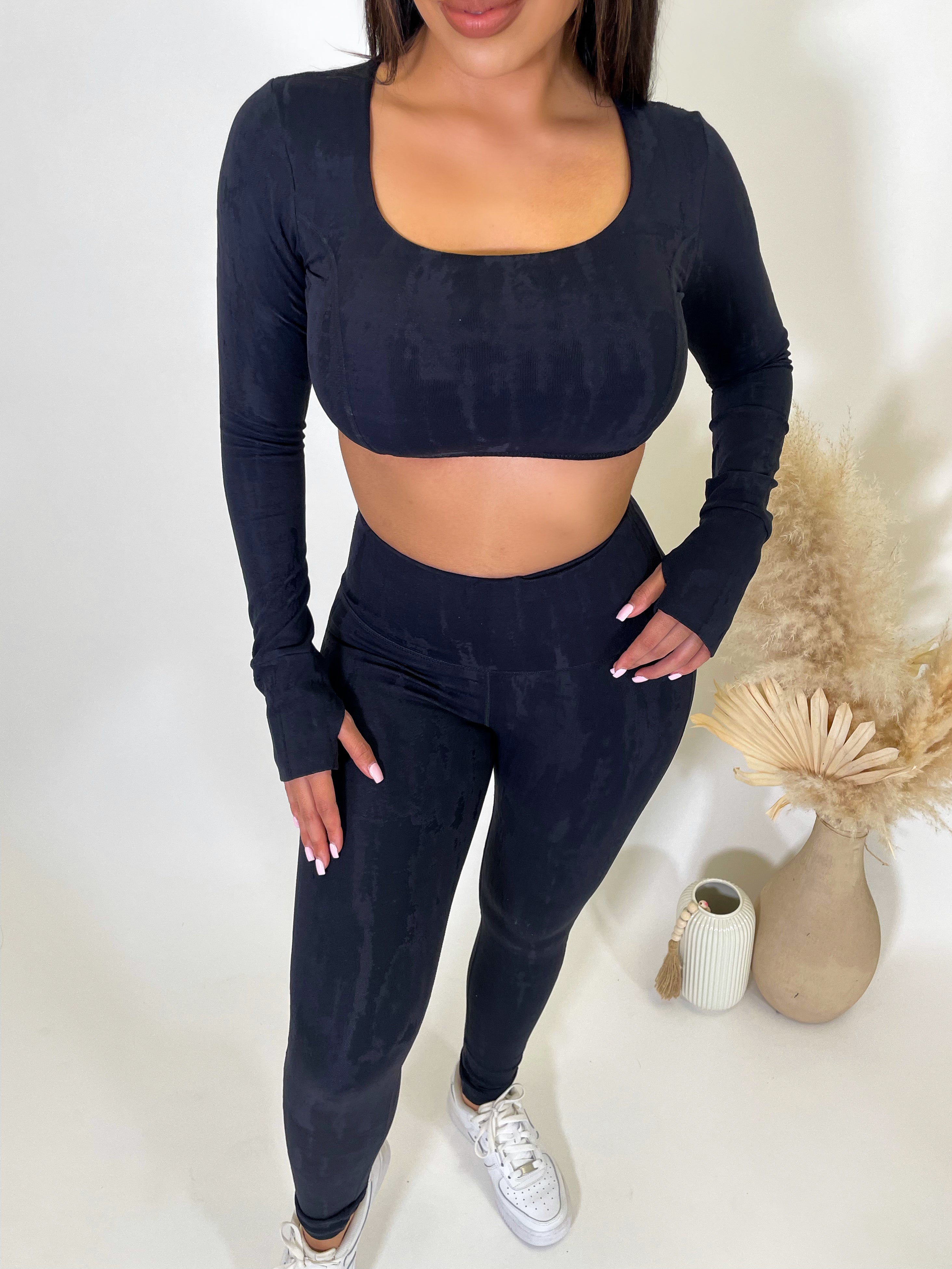 Mckenna Top (Black) - Laura's Boutique, Inc