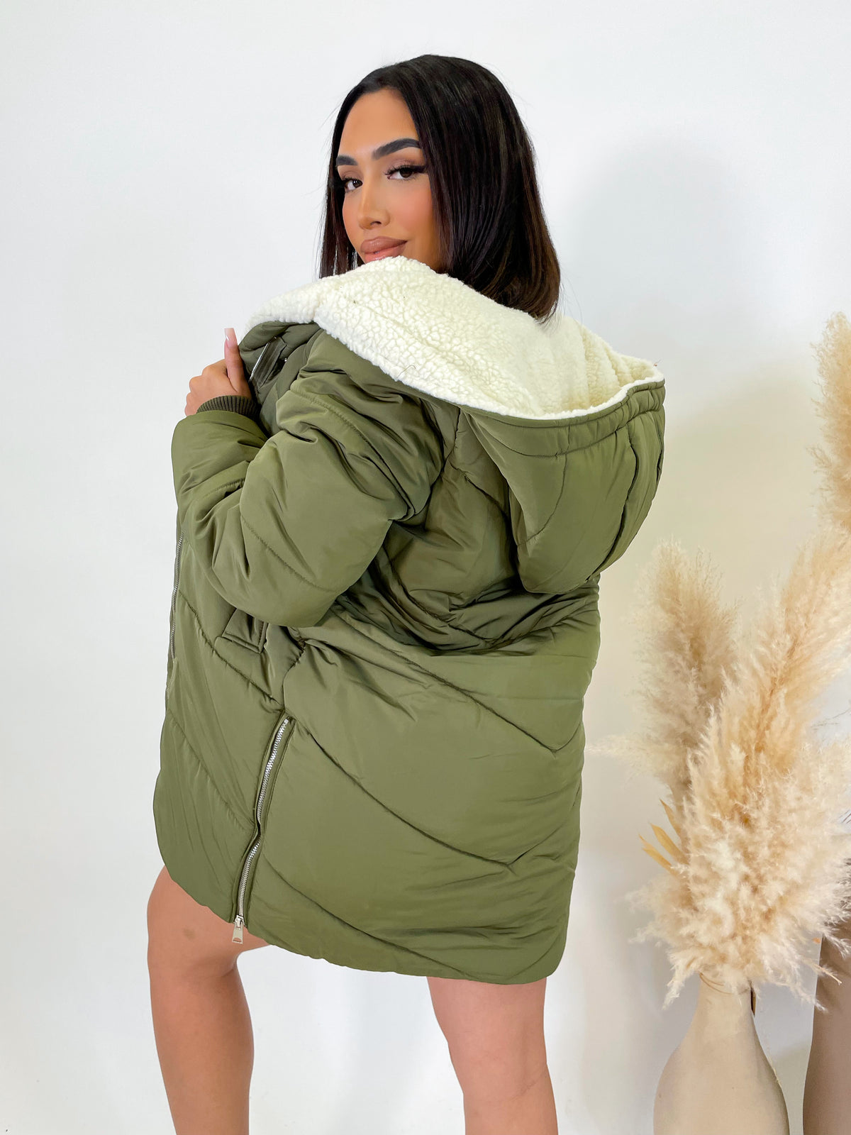 olive jacket, sherpa hoodie, 2 front pockets